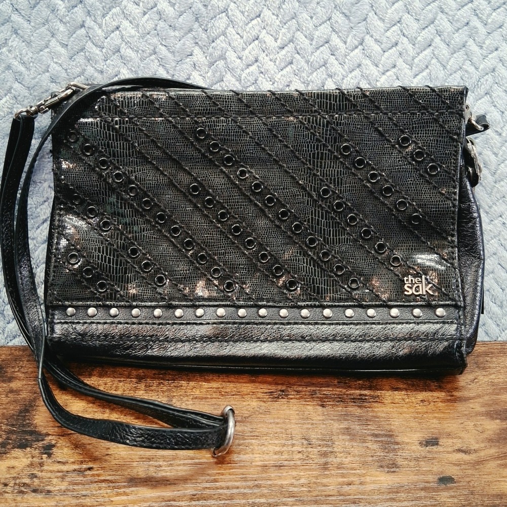The Sak Iris Demi Clutch Black Leather Snakeskin Grommet Crossbody Bag 1014